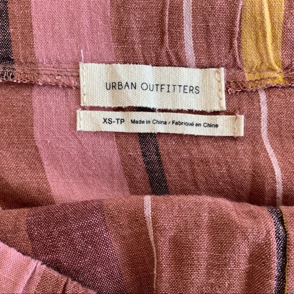 🌸 3/$10 Urban Outfitters Vertical Striped Romper - Picture 5 of 7